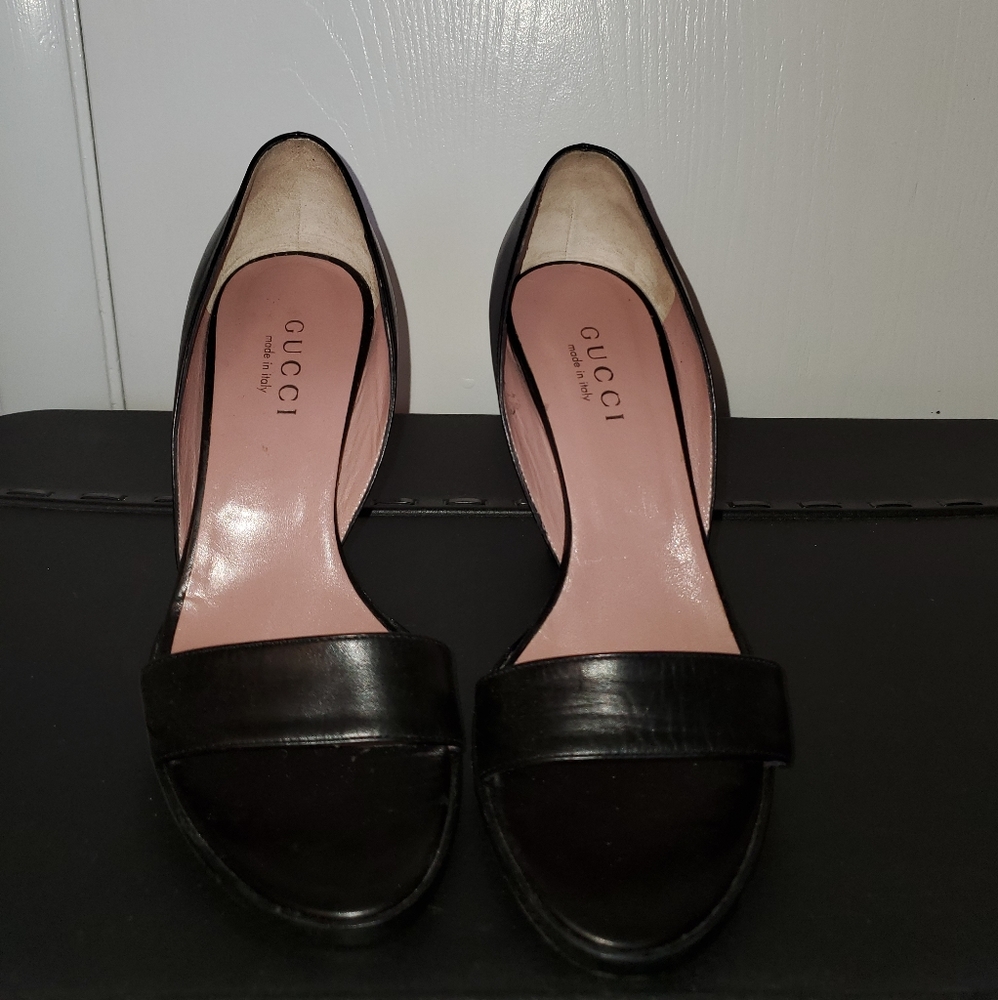 Gucci sandals